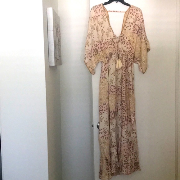 NWT Z&L Europe gold bead-trimmed neckline butterfly sleeves Dancing Queen DressM - Picture 3 of 13